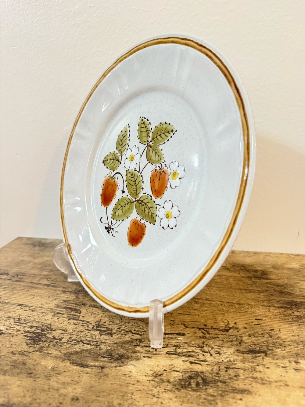 Americana Hearthside “Berries ’n Cream” Handpainted Stoneware | Set of 2 - Picture 3 of 11